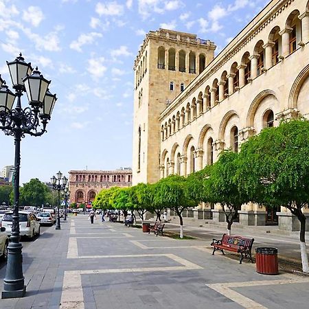 Friendship Hostel & Tours Yerevan Exterior photo